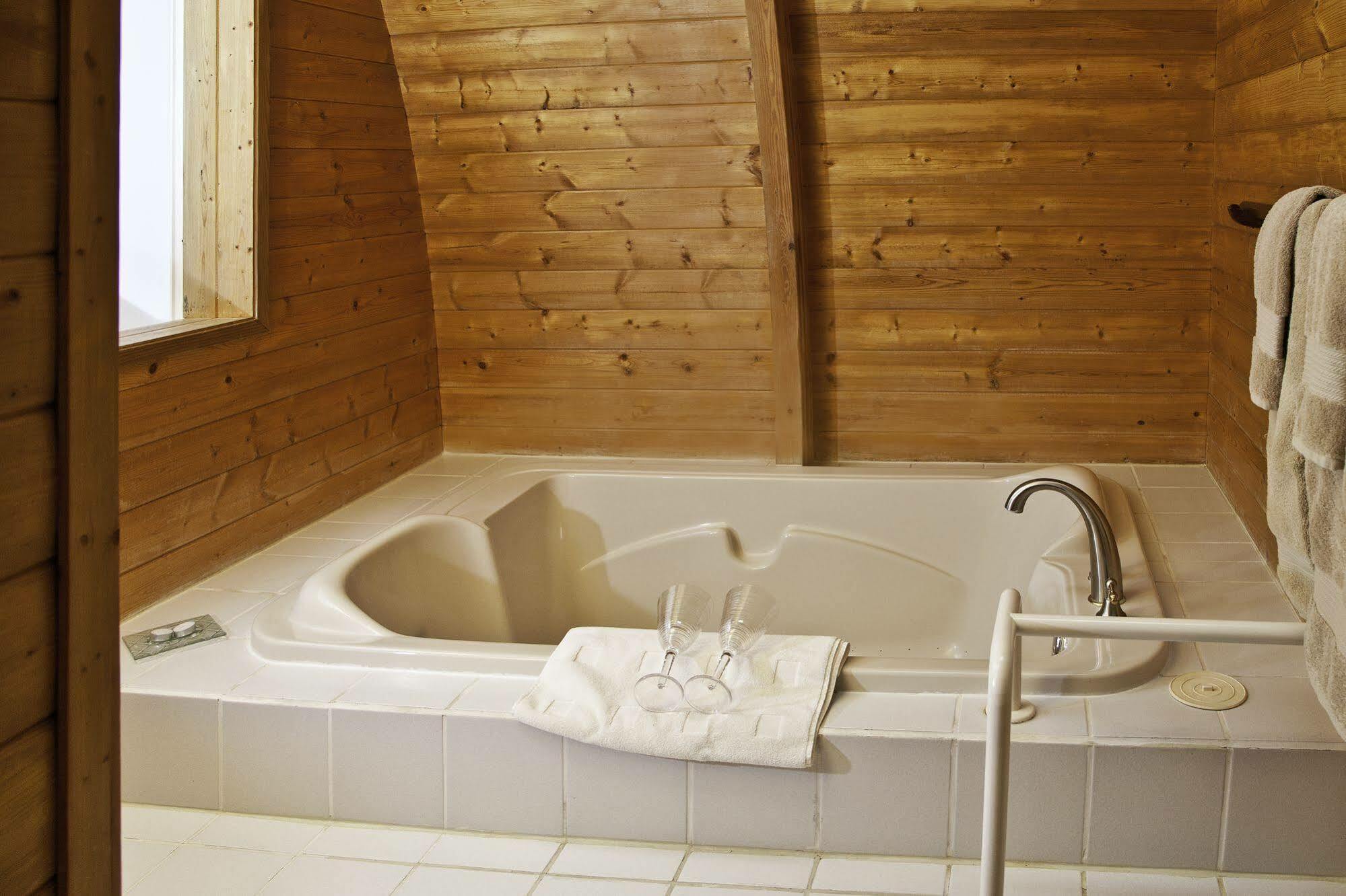 Mineral Springs Resort Fernwood Εξωτερικό φωτογραφία